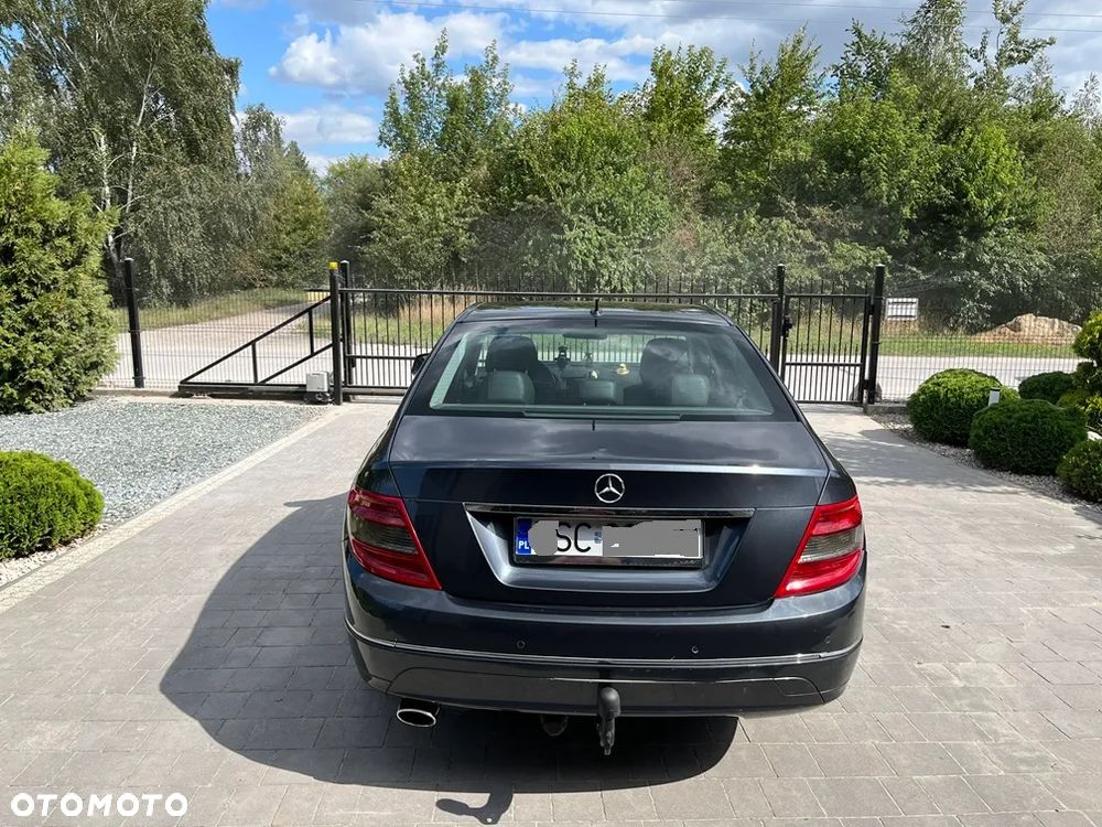 Mercedes-Benz Klasa C 220 CDI DPF Automatik Avantgarde - 4