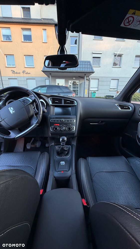 DS Automobiles DS 4 - 12