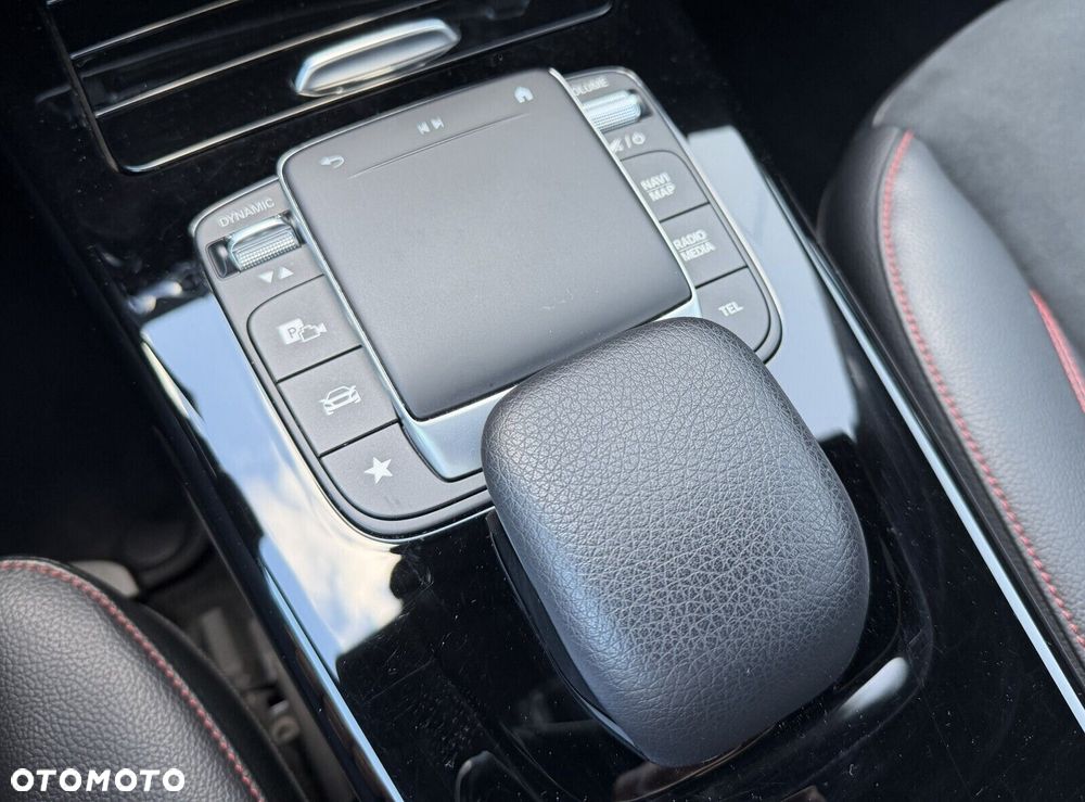 Mercedes-Benz Klasa A 180 AMG Line 7G-DCT - 29