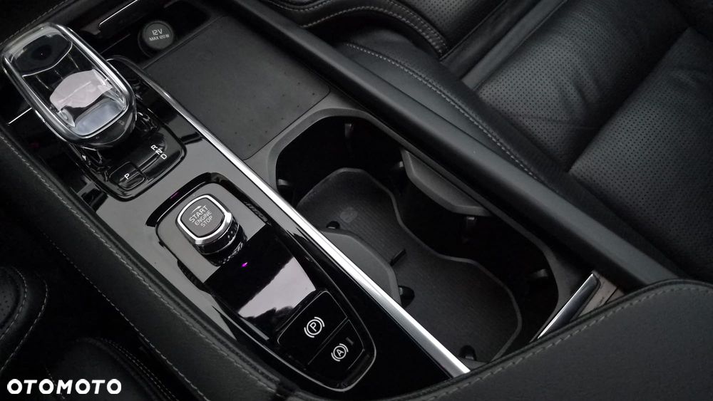 Volvo XC 90 B5 D AWD Inscription 7os - 39