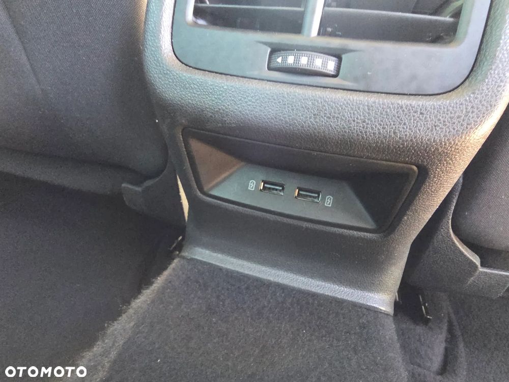 Seat Leon 1.6 TDI Xcellence - 17