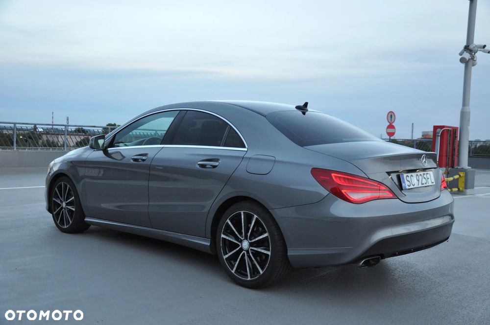 Mercedes-Benz CLA 180 BlueEffICIENCY Edition - 9