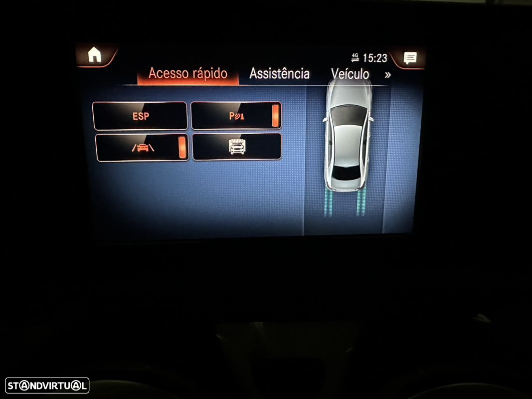 Mercedes-Benz A 250 Limousine e AMG Line - 23