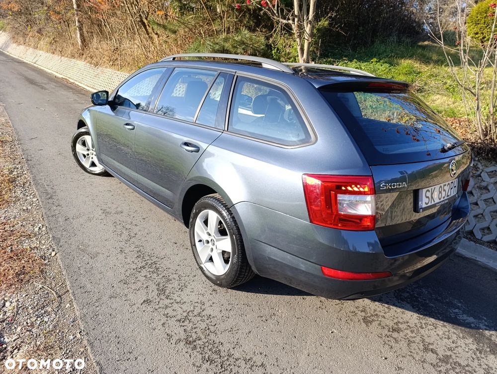 Skoda Octavia 2.0 TDI Edition - 4