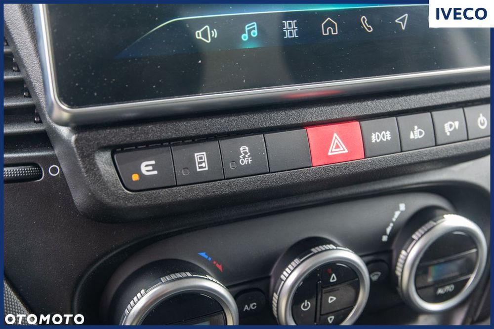 Iveco Daily 35S18 Kontener 8EP + Winda 3.0 180KM - 29