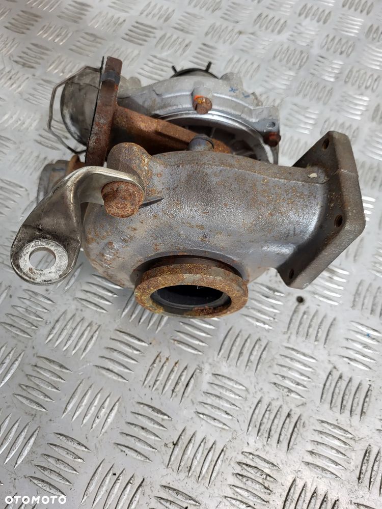 VW Touareg 2.5 Turbosprężarka 070145701J - 9
