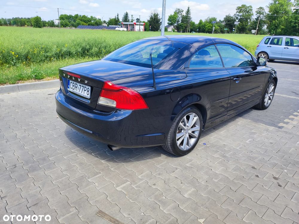 Volvo C70 D3 Momentum - 8