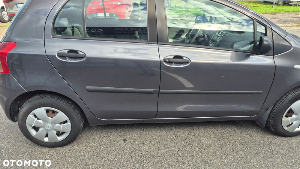 Toyota Yaris 1.0 Terra A/C - 10