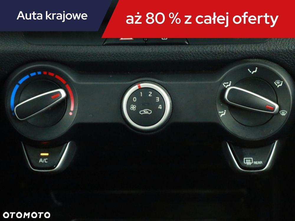 Kia Rio - 12