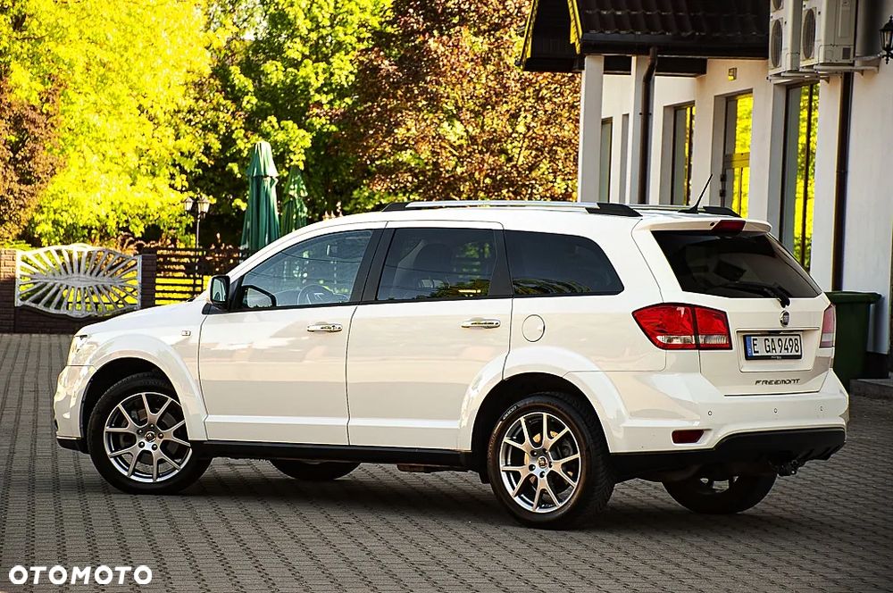 Fiat Freemont 2.4 16V VVT Automatik Lounge - 10