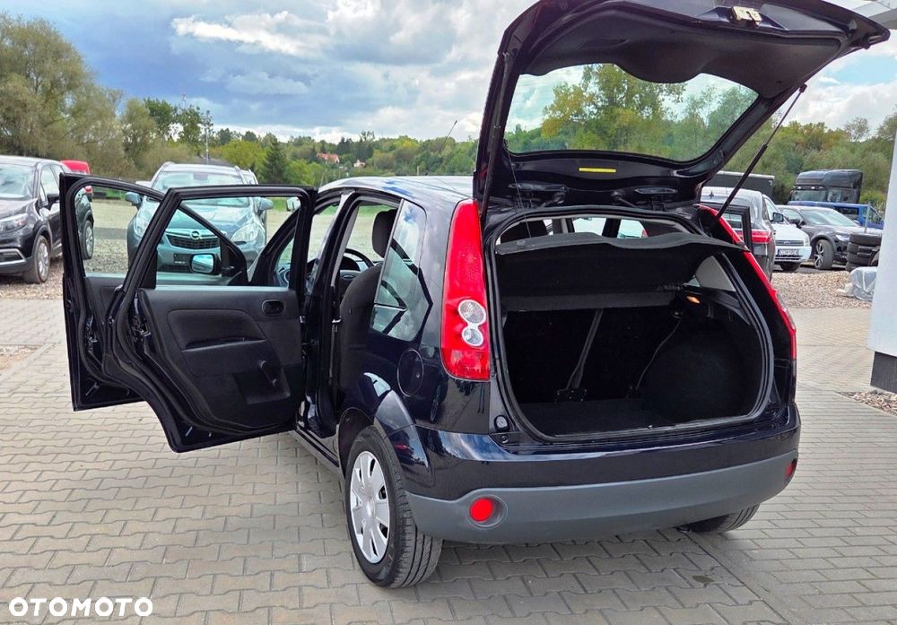 Ford Fiesta - 26