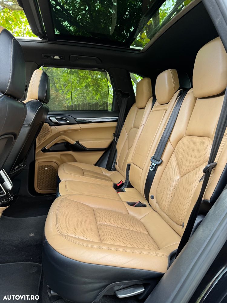 Porsche Cayenne Diesel Platinum Edition - 12