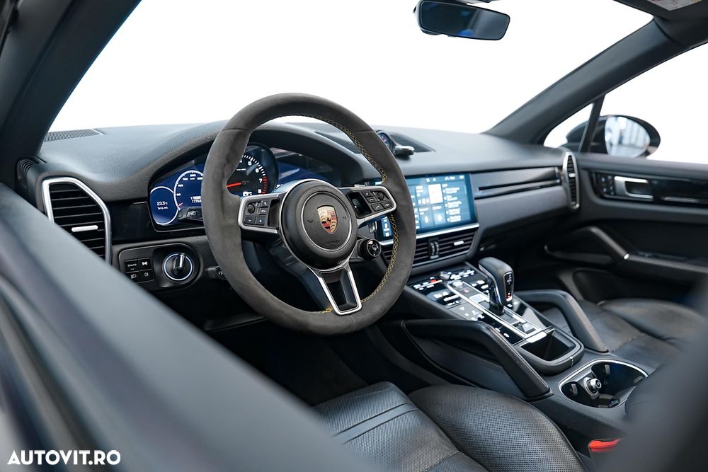 Porsche Cayenne Standard - 14