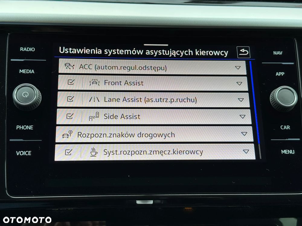 Volkswagen Arteon 2.0 TSI 4Motion R DSG - 27