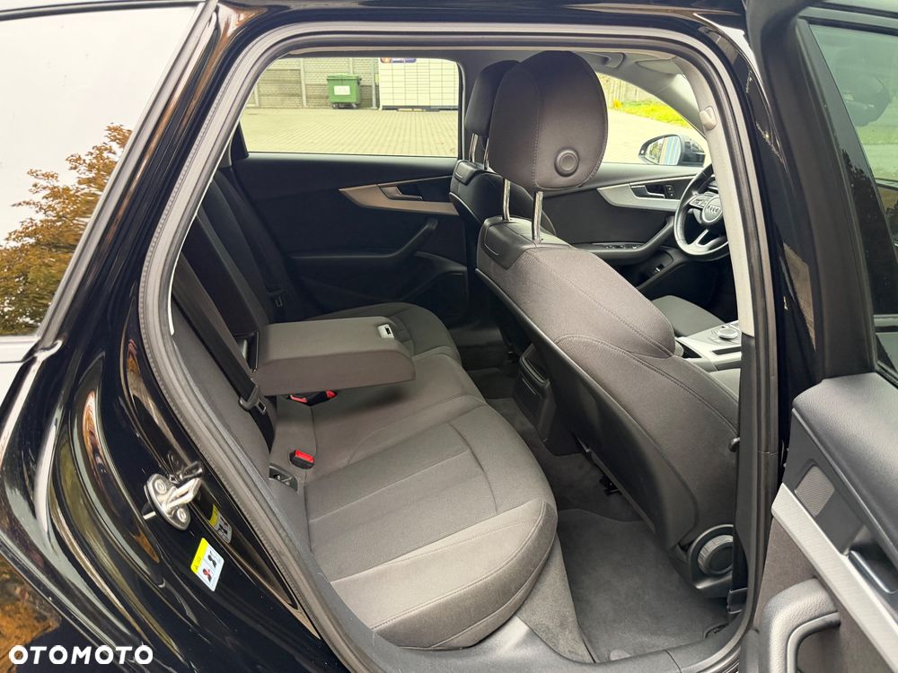 Audi A4 Avant 40 TFSI sport - 29