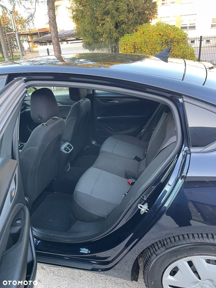 Opel Insignia - 11