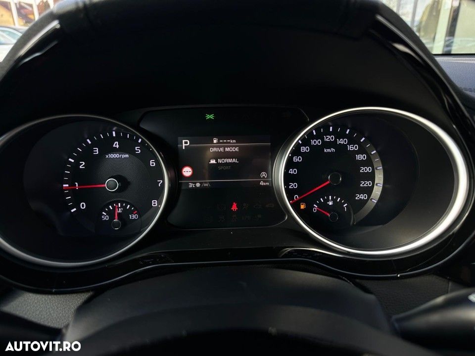 Kia XCeed - 13