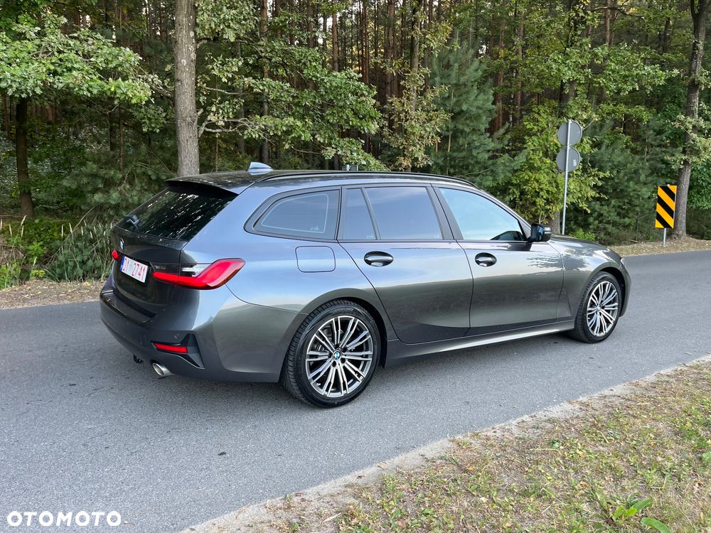 BMW Seria 3 318d Luxury Line Purity - 2