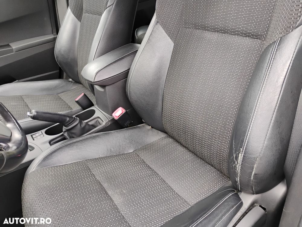 Toyota Auris 1.8 L VVT-i TS Hybrid Sol+ - 15