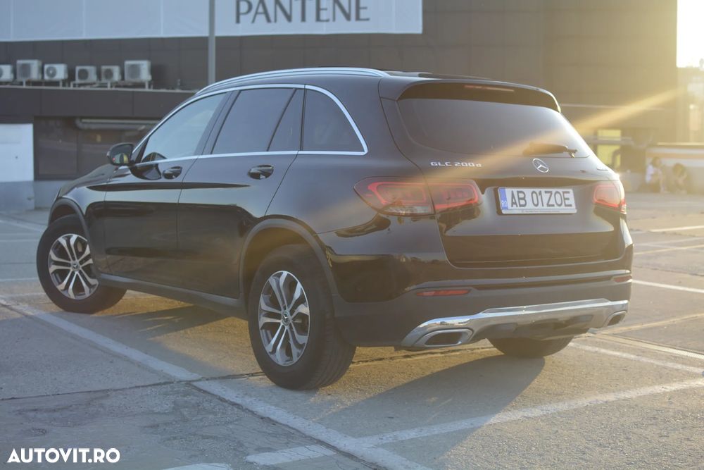 Mercedes-Benz GLC 200 d 4Matic 9G-TRONIC - 2