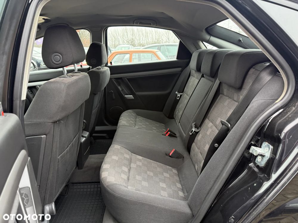 Opel Vectra 1.8 Essentia - 22