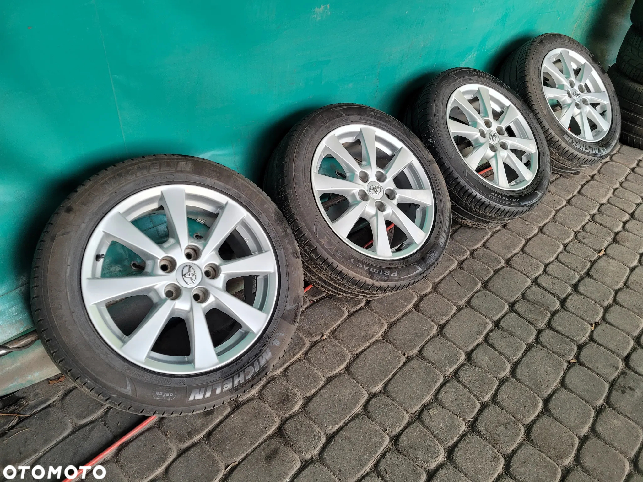 Koła letnie Toyota Avensis - 215/55R17 Michelin - 3