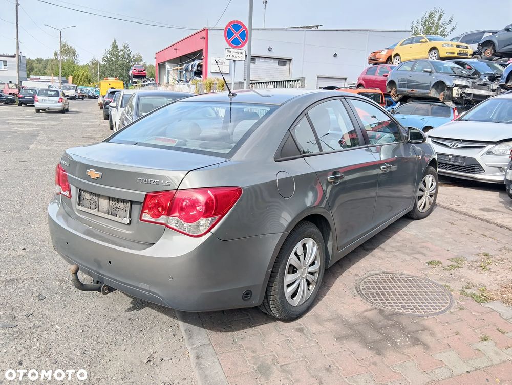 *CHEVROLET CRUZE* Samochód na części - 2