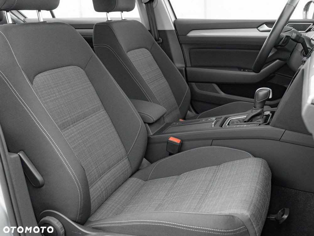Volkswagen Passat 1.5 TSI EVO Business DSG - 33