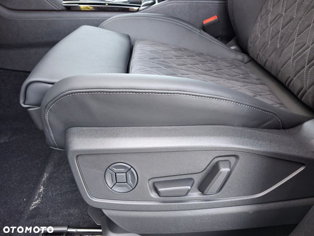 Audi SQ5 Sportback - 11