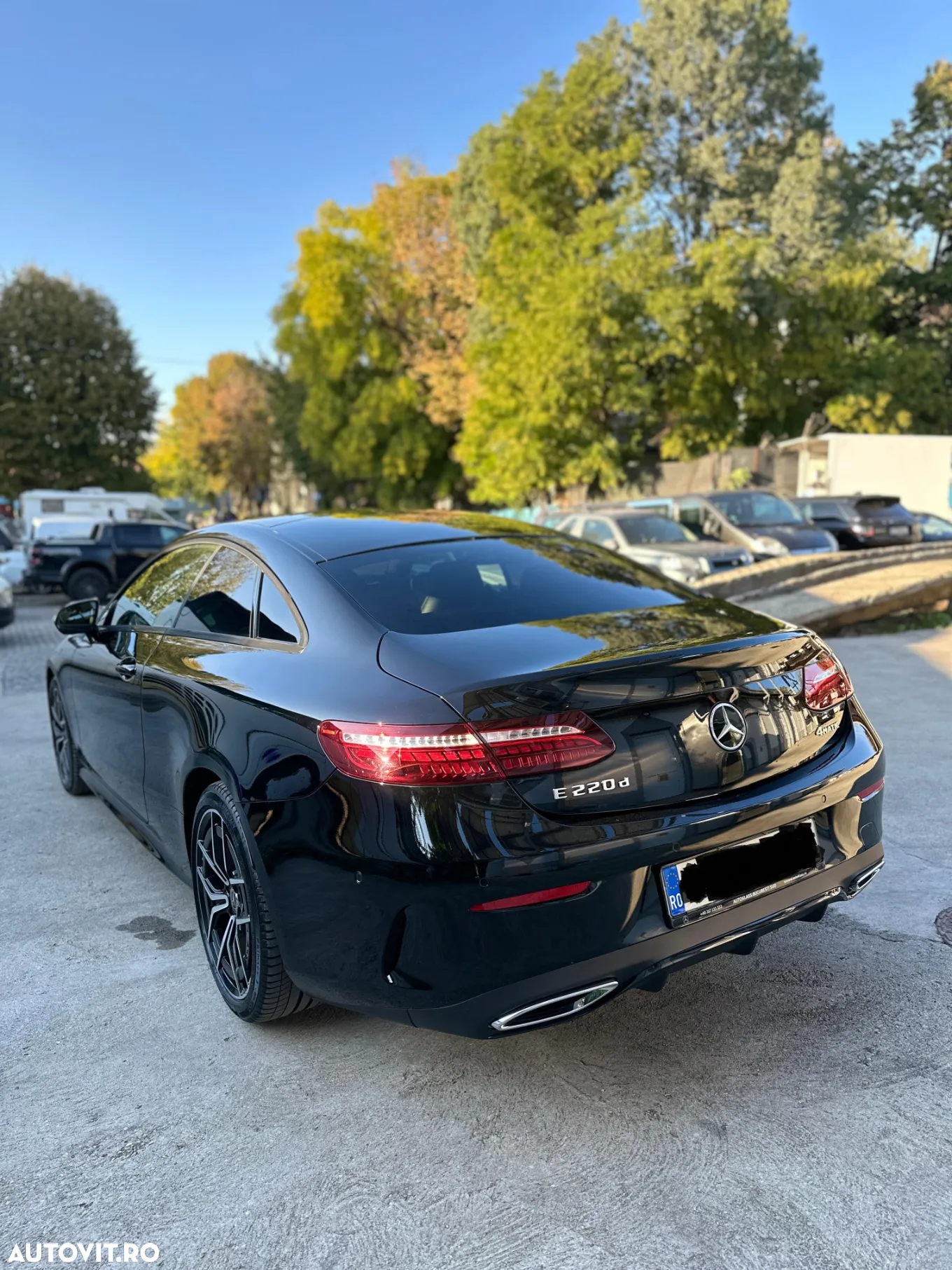 Mercedes-Benz E 220 d 4Matic Coupe 9G-TRONIC Night Edition - 6