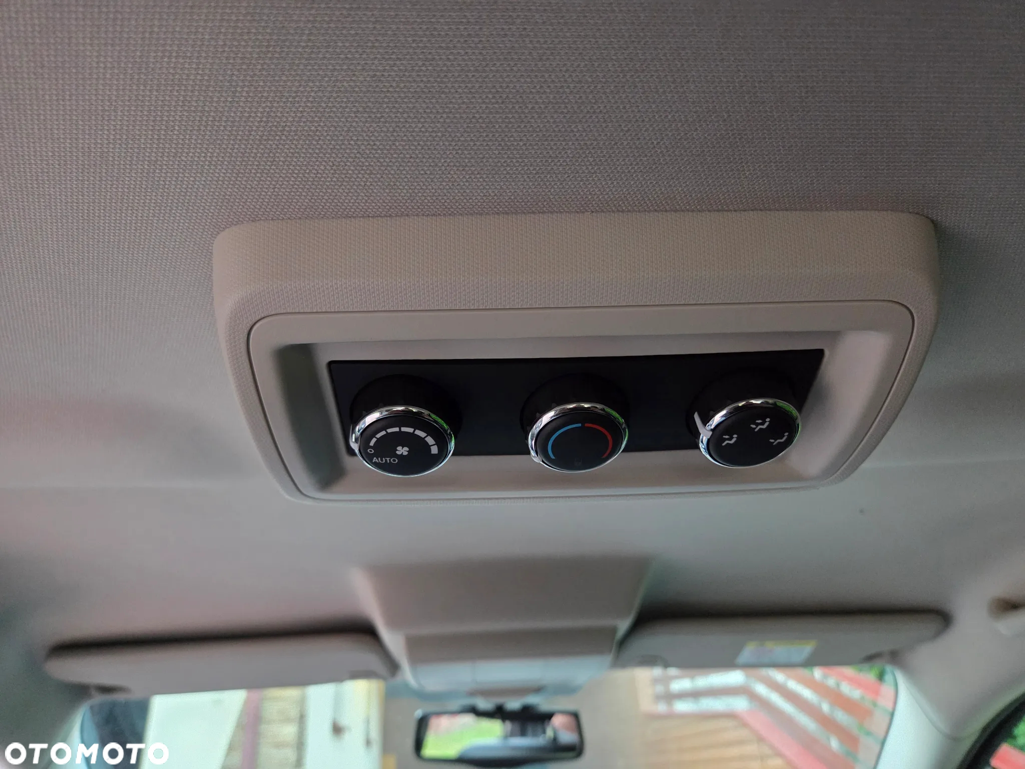 Fiat Freemont 2.0 Multijet 16V DPF Automatik Allrad Lounge - 13