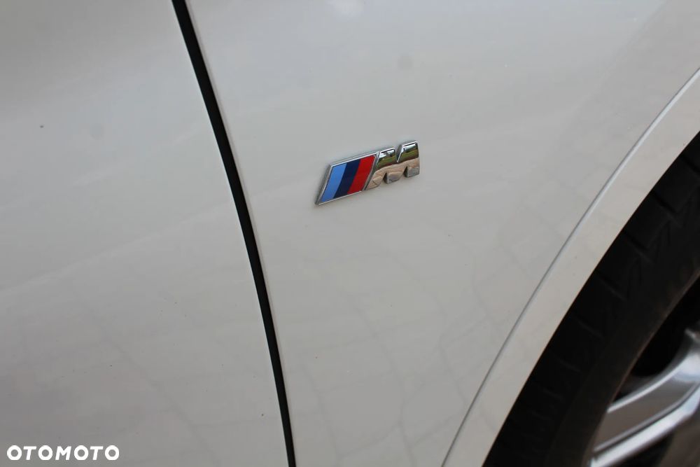 BMW X1 xDrive20i M Sport - 11