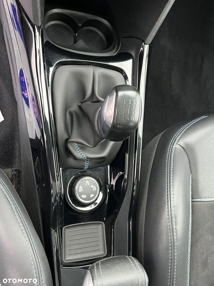 Peugeot 2008 - 18
