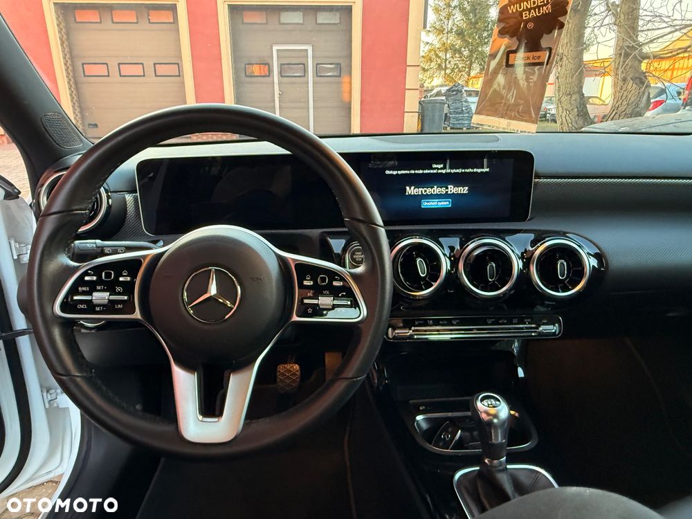 Mercedes-Benz Klasa A 180 Edition 2020 - 16