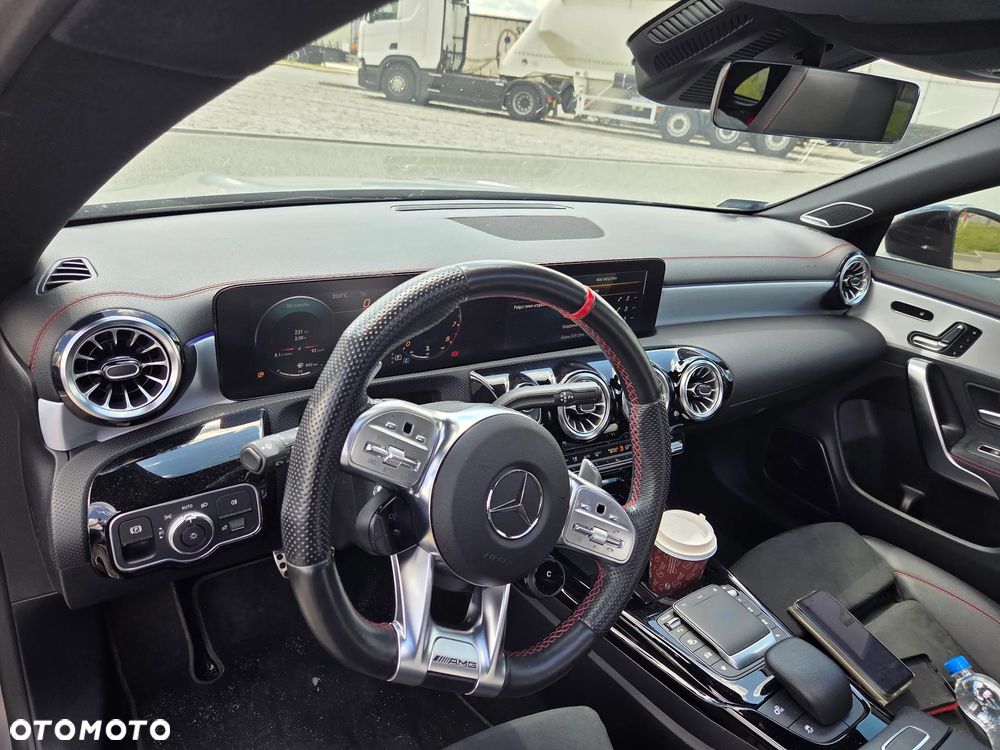 Mercedes-Benz CLA - 22
