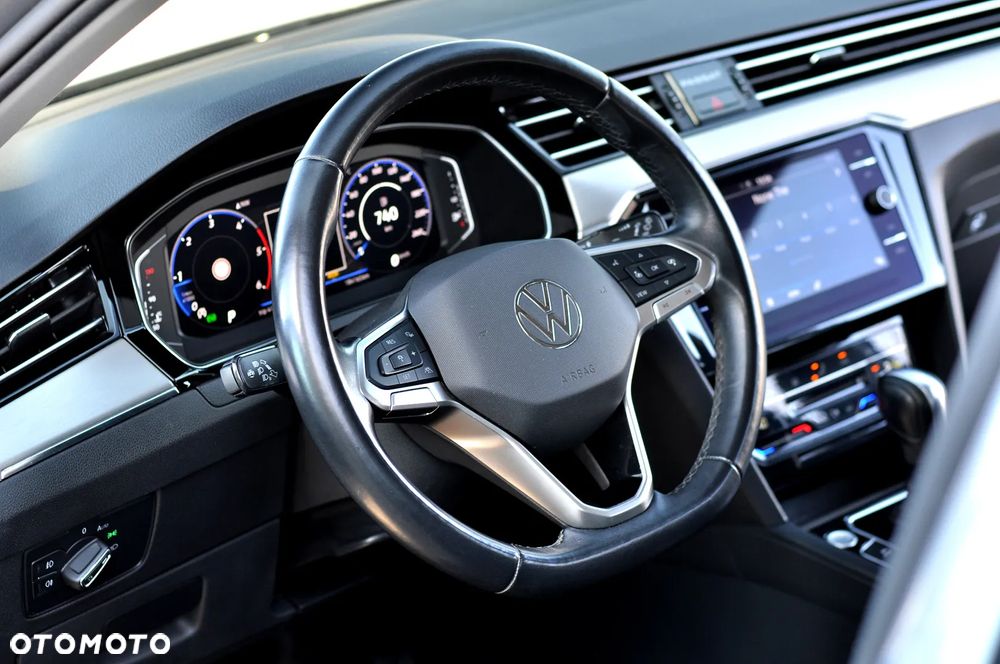 Volkswagen Passat 2.0 TDI EVO Elegance DSG - 19
