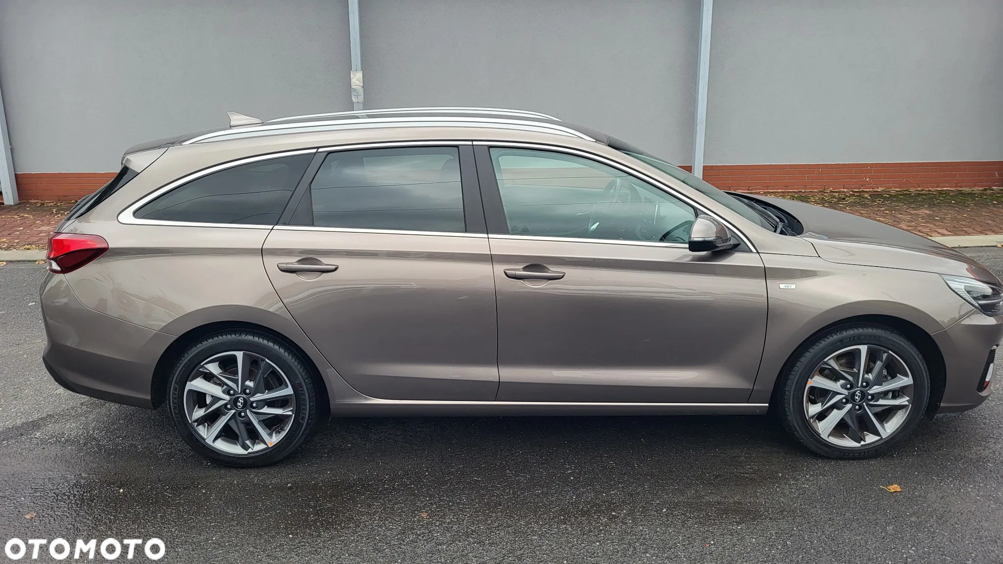 Hyundai i30 Kombi 1.5 T-GDI 48V-Hybrid EDITION 30+ - 4