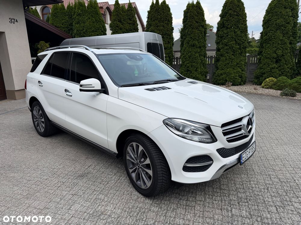 Mercedes-Benz GLE - 12