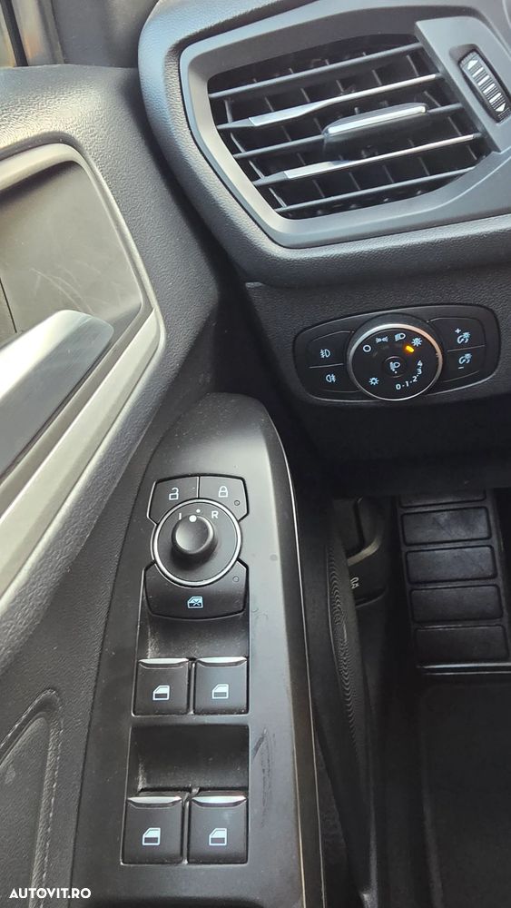Ford Focus 1.5 EcoBlue Start-Stopp-System Aut. COOL&CONNECT DESIGN - 13