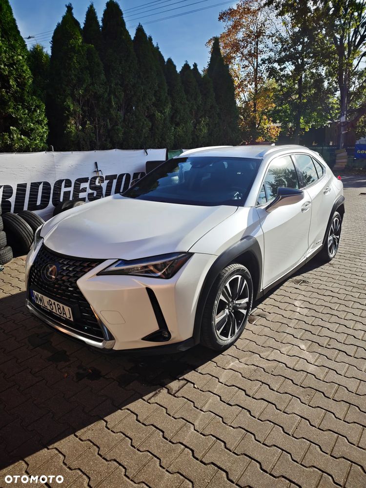 Lexus UX