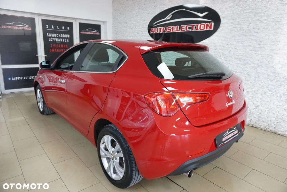 Alfa Romeo Giulietta 2.0 JTDM 16V - 10