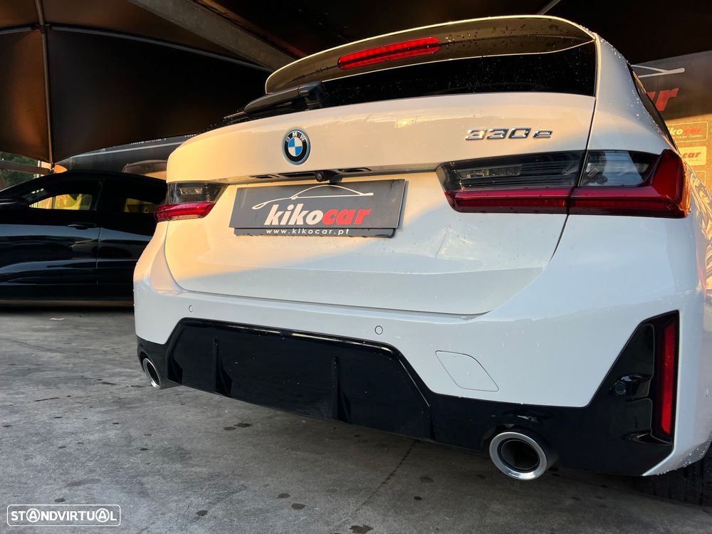 BMW 330 e Touring Pack M Auto - 13