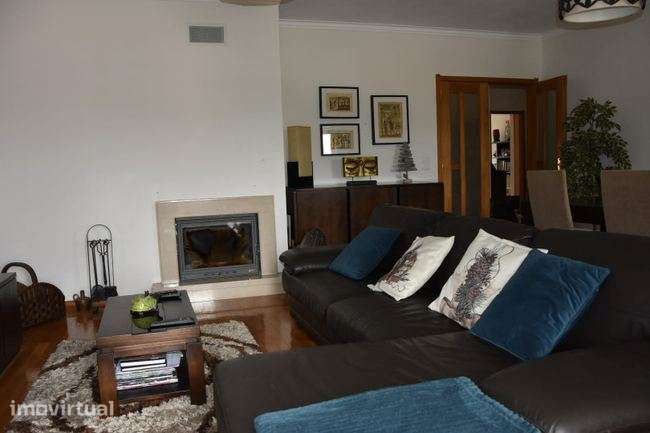 Apartamento T3 com Garagem Box  Rua da Cal, Gondomar - Grande imagem: 2/17