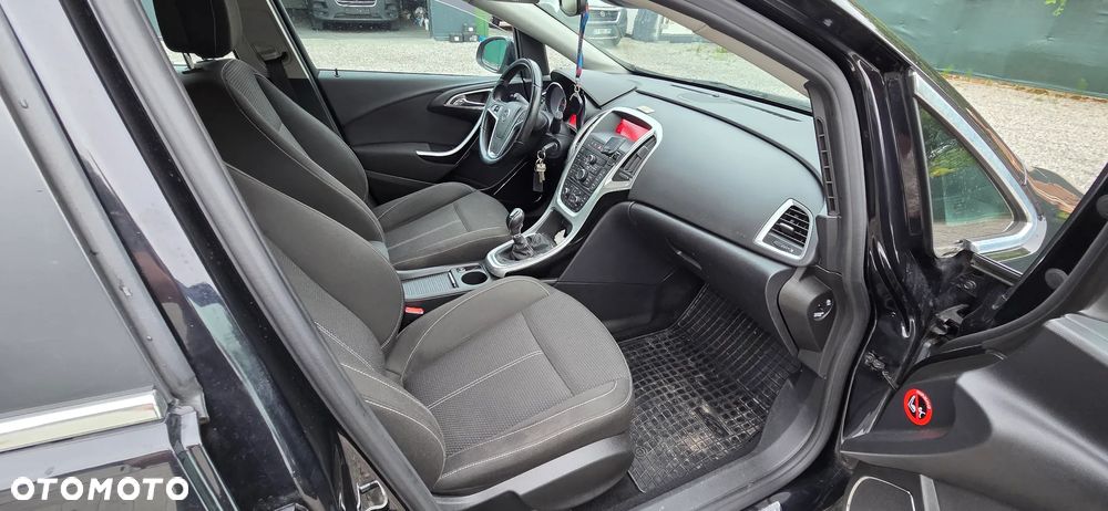 Opel Astra 1.7 CDTI Cosmo - 8