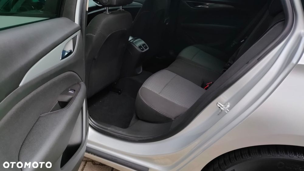 Opel Insignia 1.6 CDTI Enjoy S&S - 29