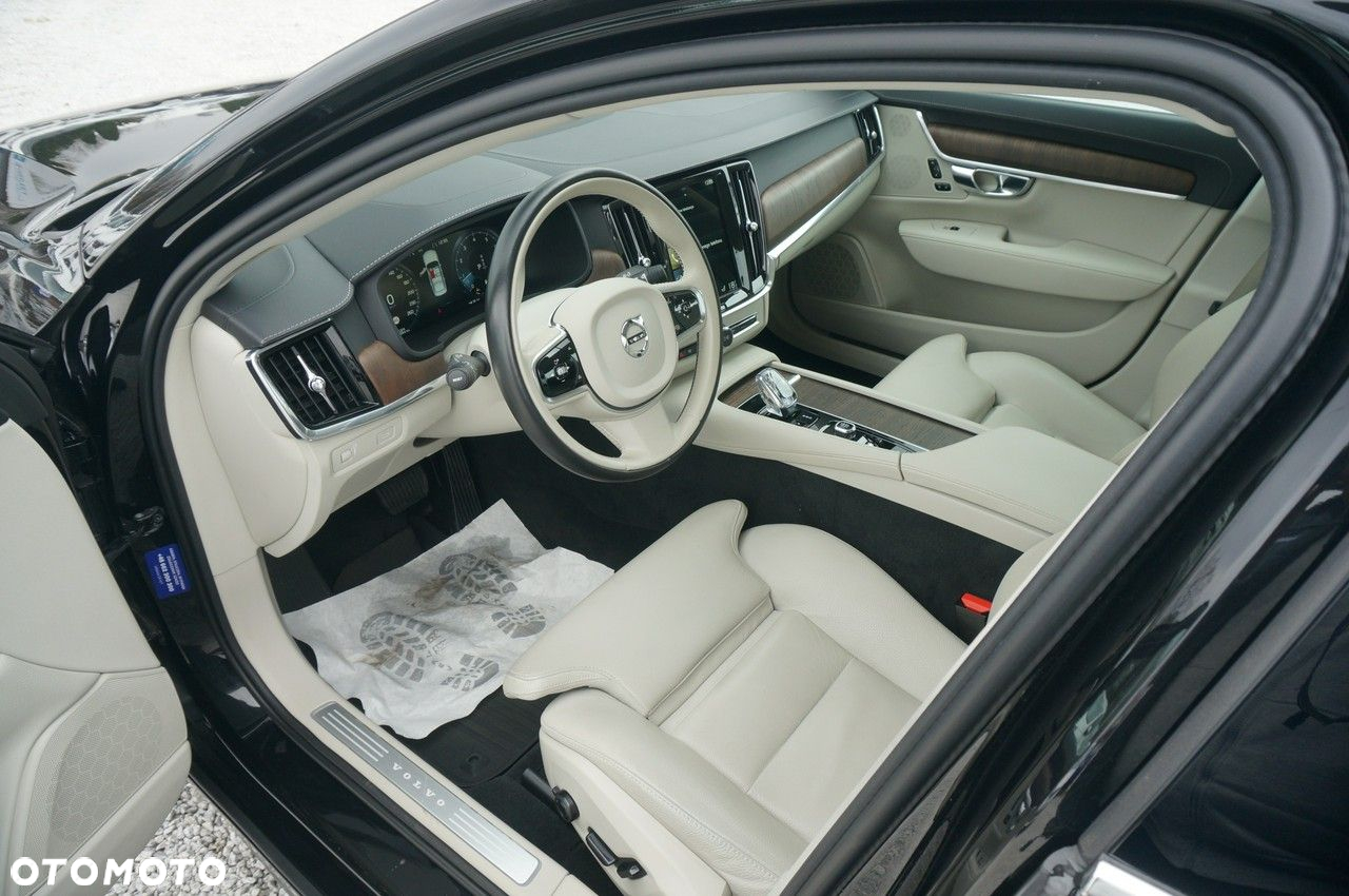Volvo S90 - 24