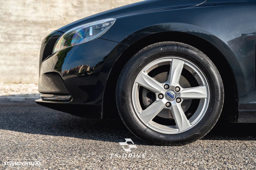 Volvo V40 1.6 D2 Momentum Eco - 17