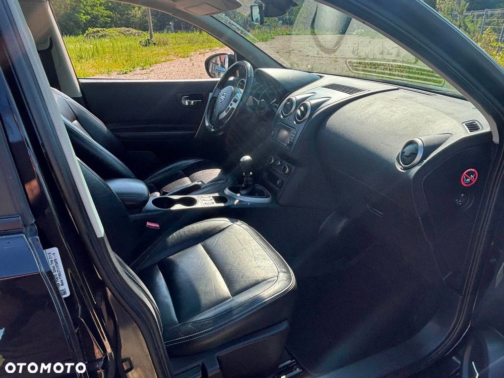 Nissan Qashqai 1.6 DCi Tekna+ - 26