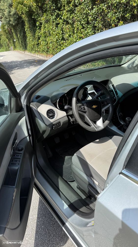 Chevrolet Cruze 2.0 VCDi LT - 10