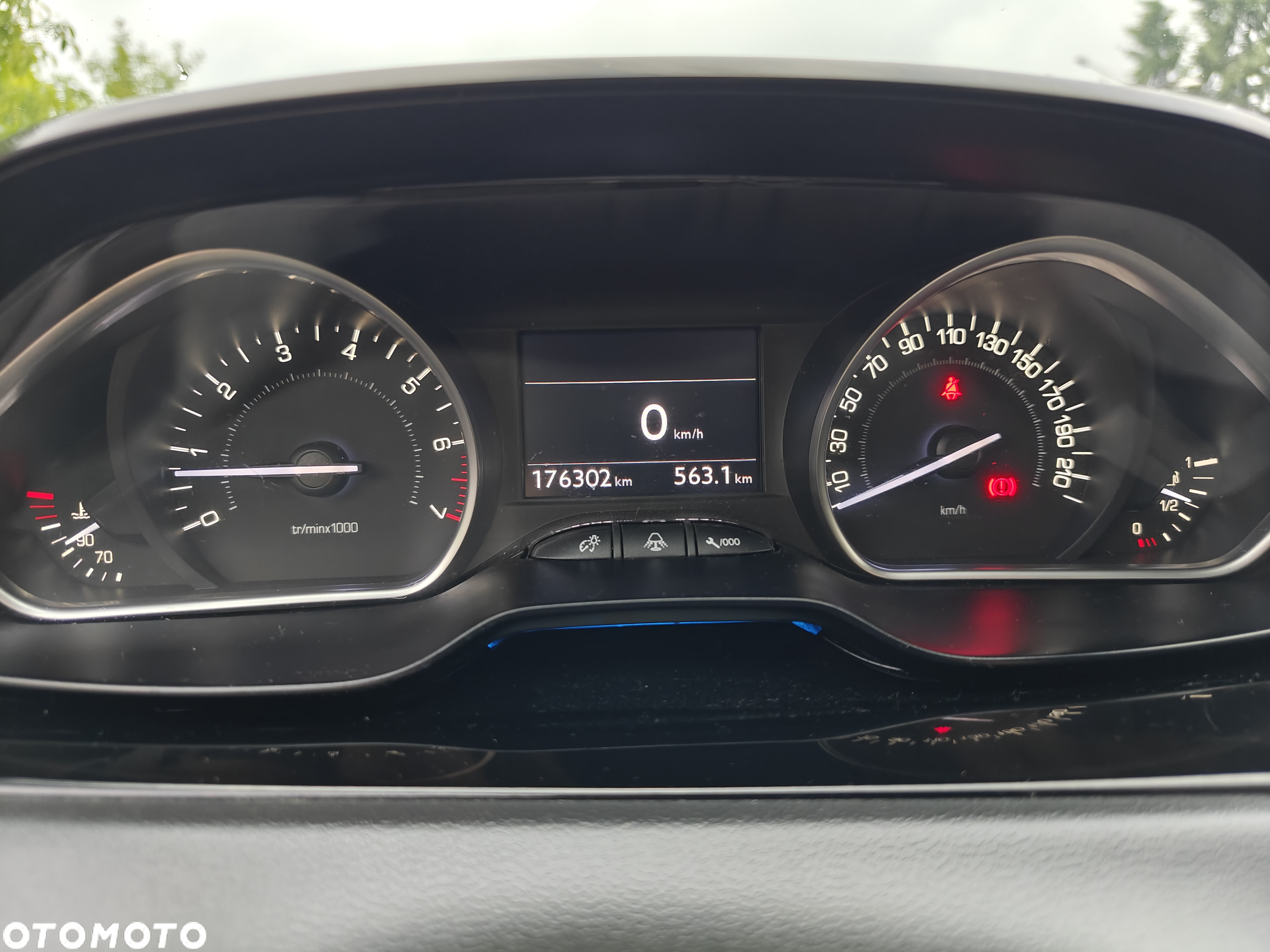 Peugeot 208 1.6 VTi Allure - 12